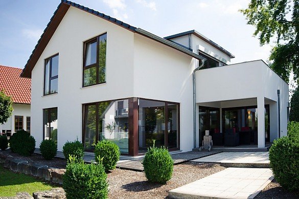 Foto Die Preise f�r H�user in M�nchengladbach k�nnen je nach Lage, Gr��e, Zustand und anderen Faktoren erheblich variieren. M�nchengladbach ist eine Stadt in Nordrhein-Westfalen, Deutschland, und die Immobilienpreise k�nnen stark von Stadtteil zu Stadtteil unterschiedlich sein. 