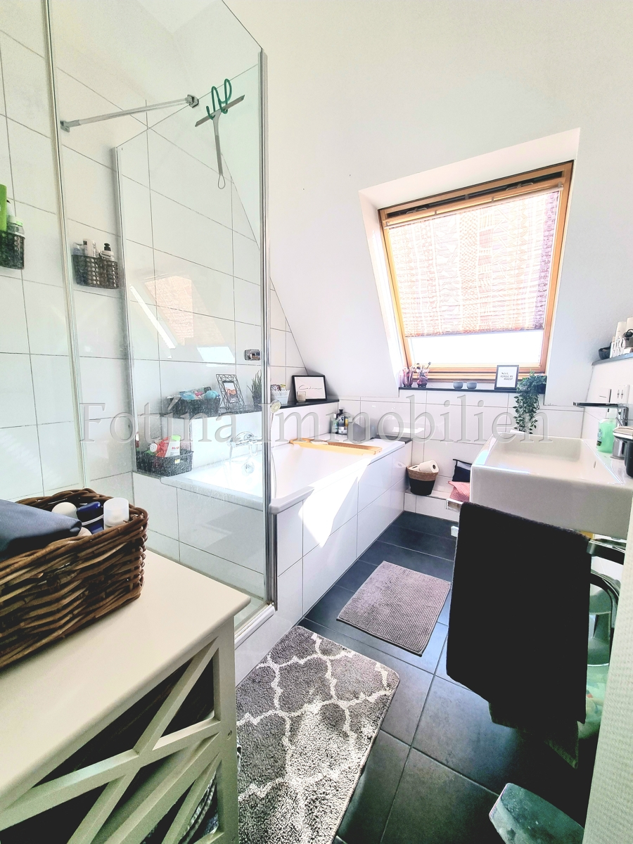 Badezimmer Maisonettewohnung M�nchengladbach / Schrievers