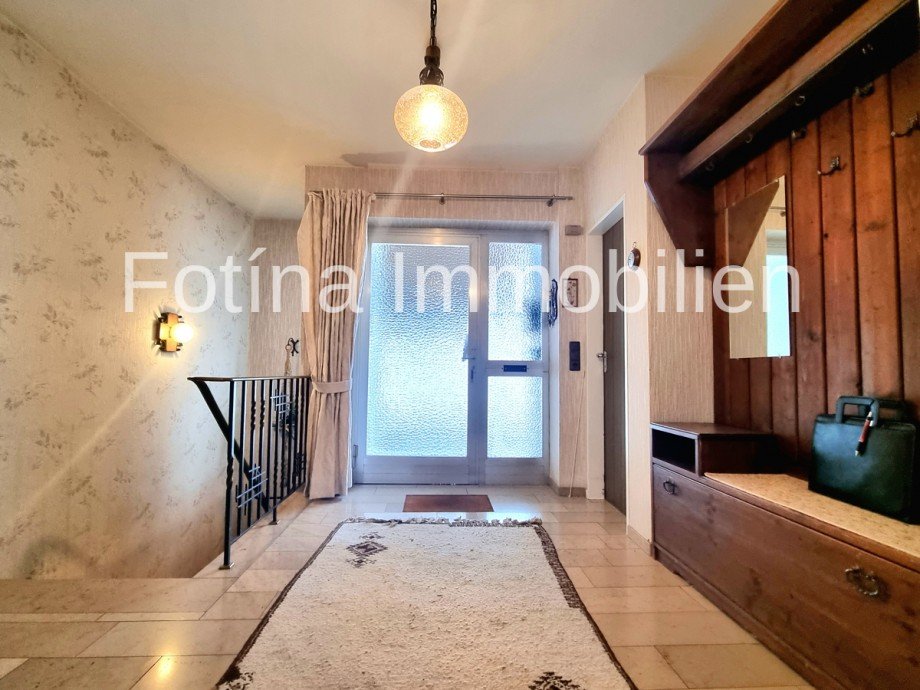 12 Zweifamilienhaus Wipperf�rth
