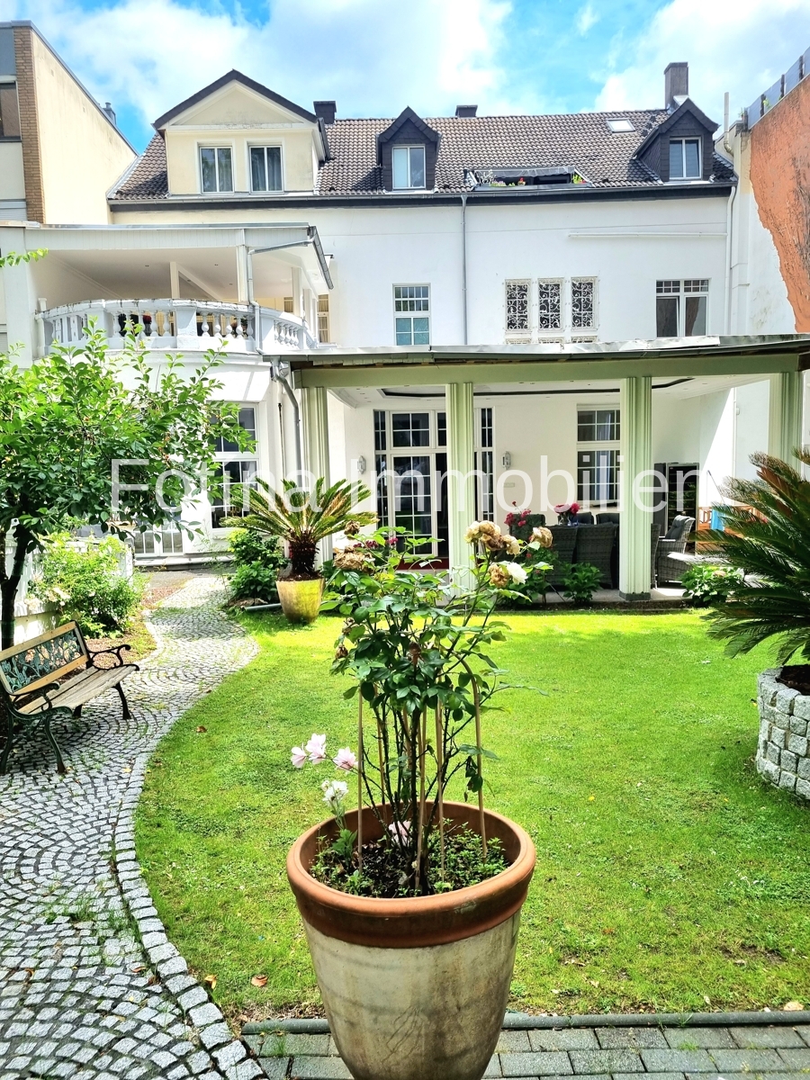 R�ckansicht des Hauses Mehrfamilienhaus M�nchengladbach