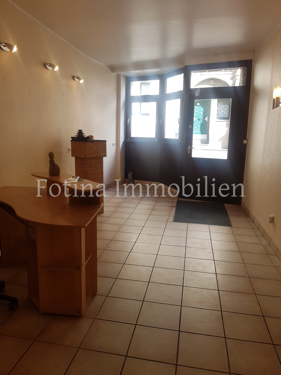 Empfangsraum im EG Mehrfamilienhaus M�nchengladbach