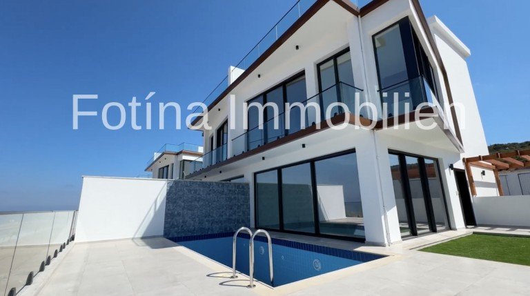 1 Karpaz Halbinsel - Famagusta Villa Fertige Luxus-Villen am Yacht Club mit Meerblick, Pool, geschlossener Community pur! Kredit m�glich!