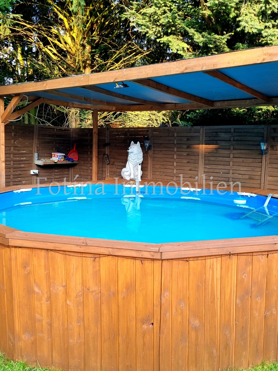 Schwimmingpool Mehrfamilienhaus Viersen / D�lken