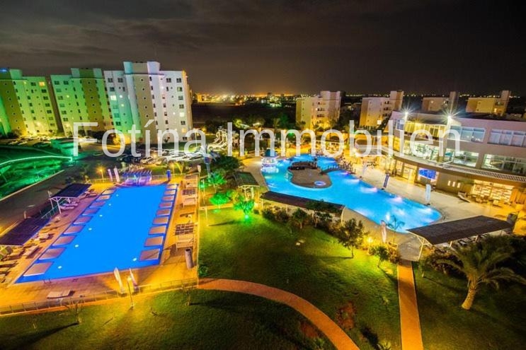 2 Etagenwohnung Long Beach Iskele