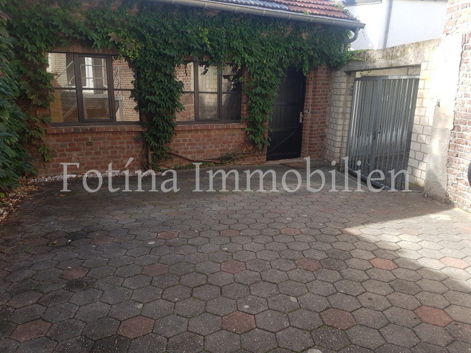 Innenhof Mehrfamilienhaus M�nchengladbach