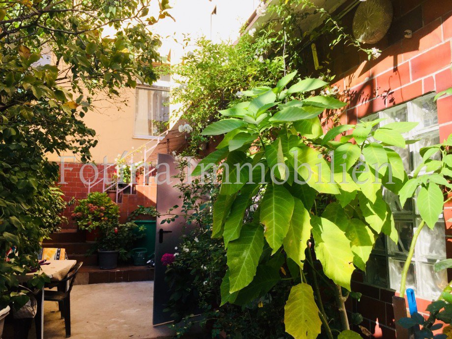 Innenhof Mehrfamilienhaus M�nchengladbach / Waldhausen