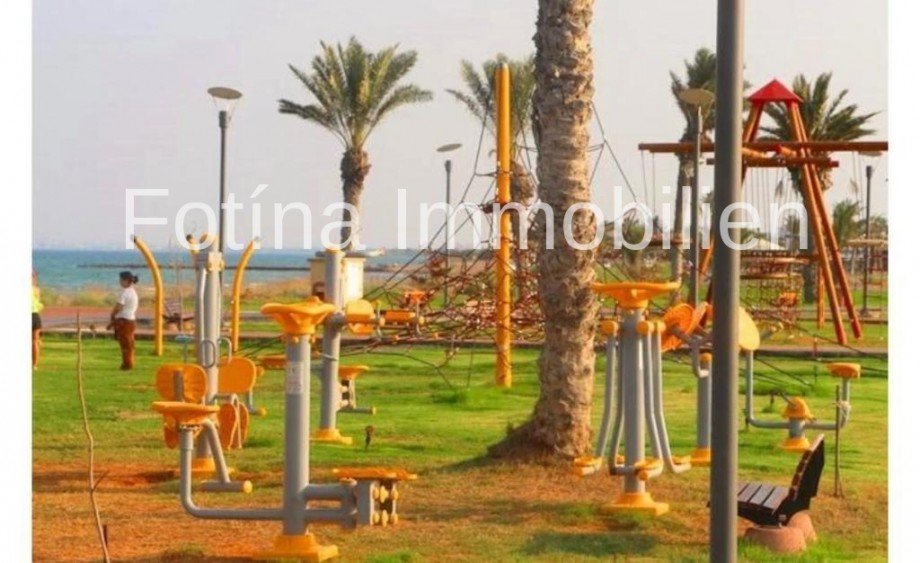 32 Etagenwohnung Long Beach Iskele