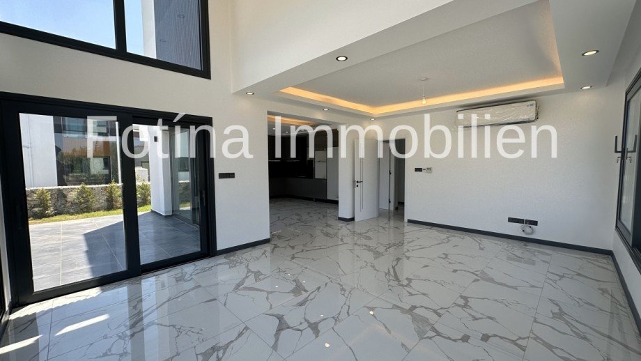  Villa Karsiyaka, Girne