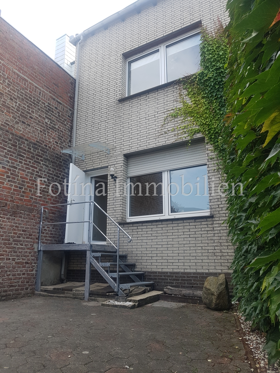 Innenhof Mehrfamilienhaus M�nchengladbach