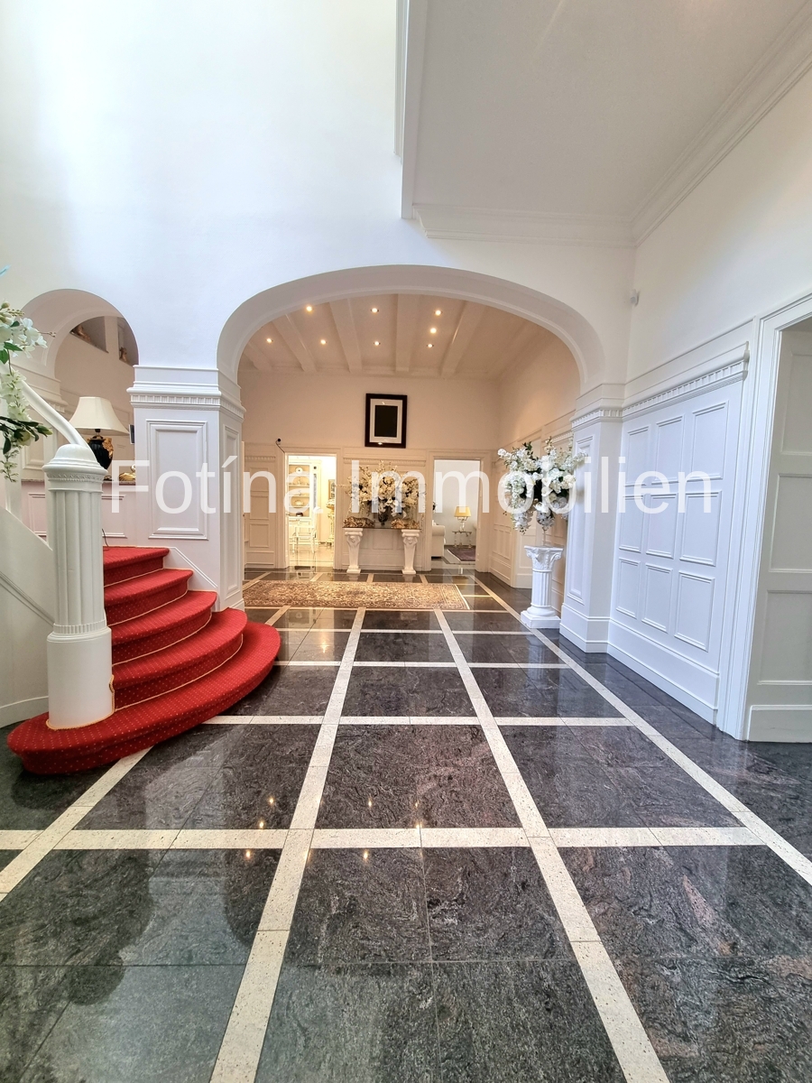 Entr�e der EG-Residenz Mehrfamilienhaus M�nchengladbach