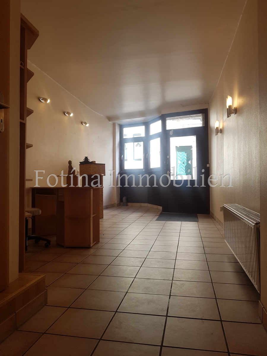 Empfangsraum im EG Mehrfamilienhaus M�nchengladbach