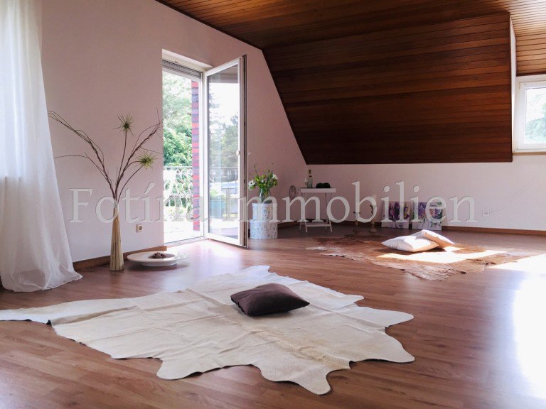Wohnen M�nchengladbach / Schm�lderpark Maisonettewohnung Maisonettewohnung am Schm�lderpark in einem Zweifamilienhaus!