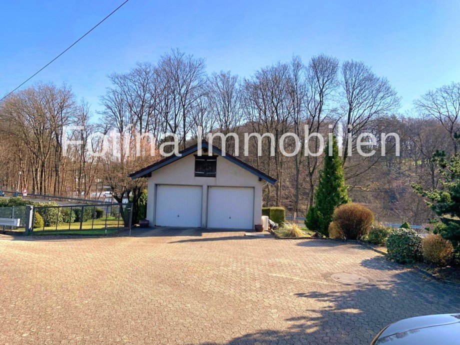 10 Zweifamilienhaus Wipperf�rth
