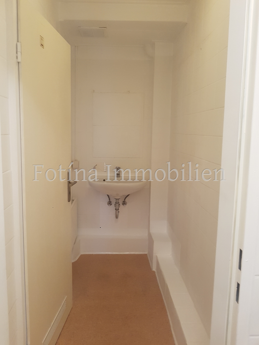 WC Mehrfamilienhaus M�nchengladbach