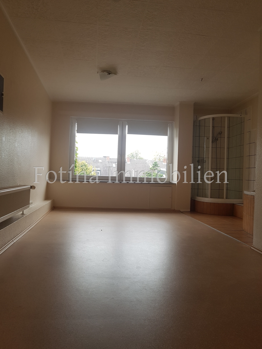 1OG Badezimmer Mehrfamilienhaus M�nchengladbach