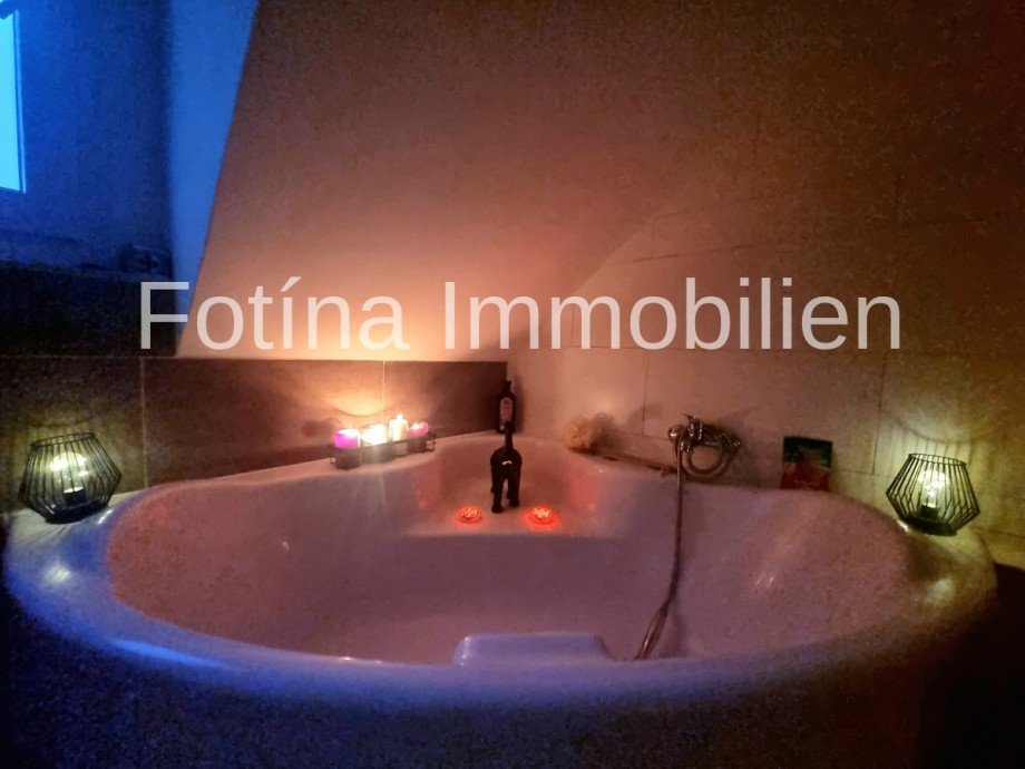 10 Dachgeschosswohnung M�nchengladbach