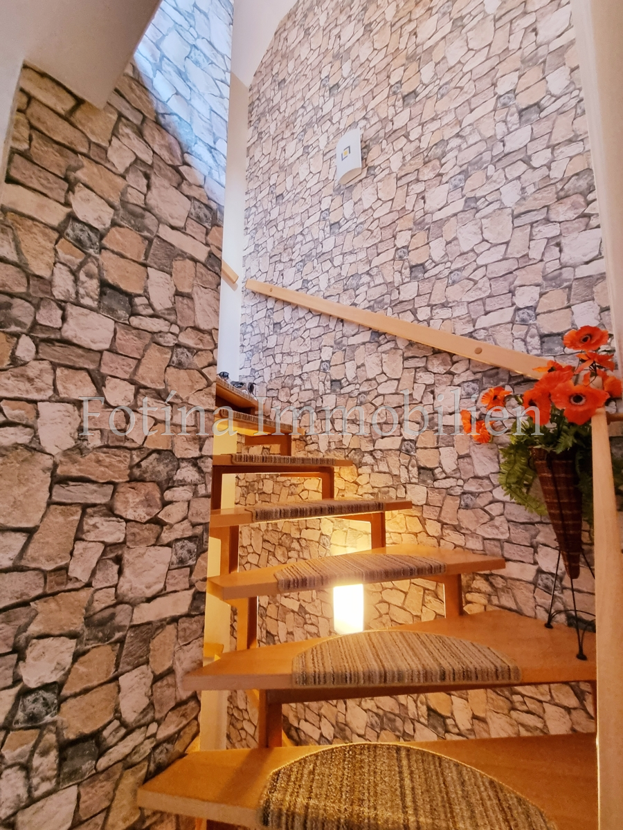 Innentreppe Reihenmittelhaus M�nchengladbach