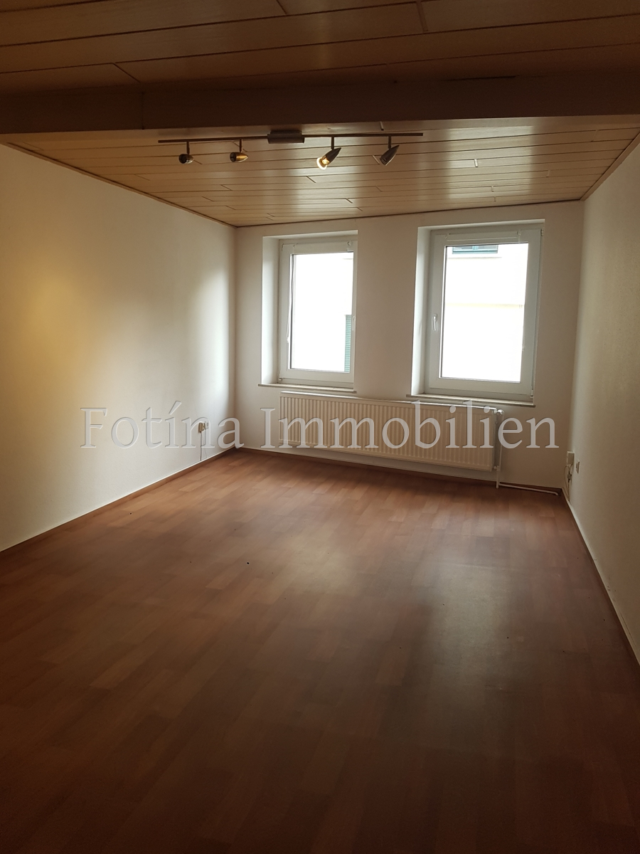 2 OG.Zimmer Mehrfamilienhaus M�nchengladbach