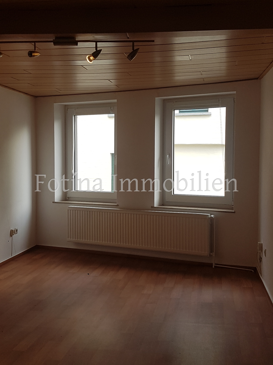 2OG.Zimmer Mehrfamilienhaus M�nchengladbach