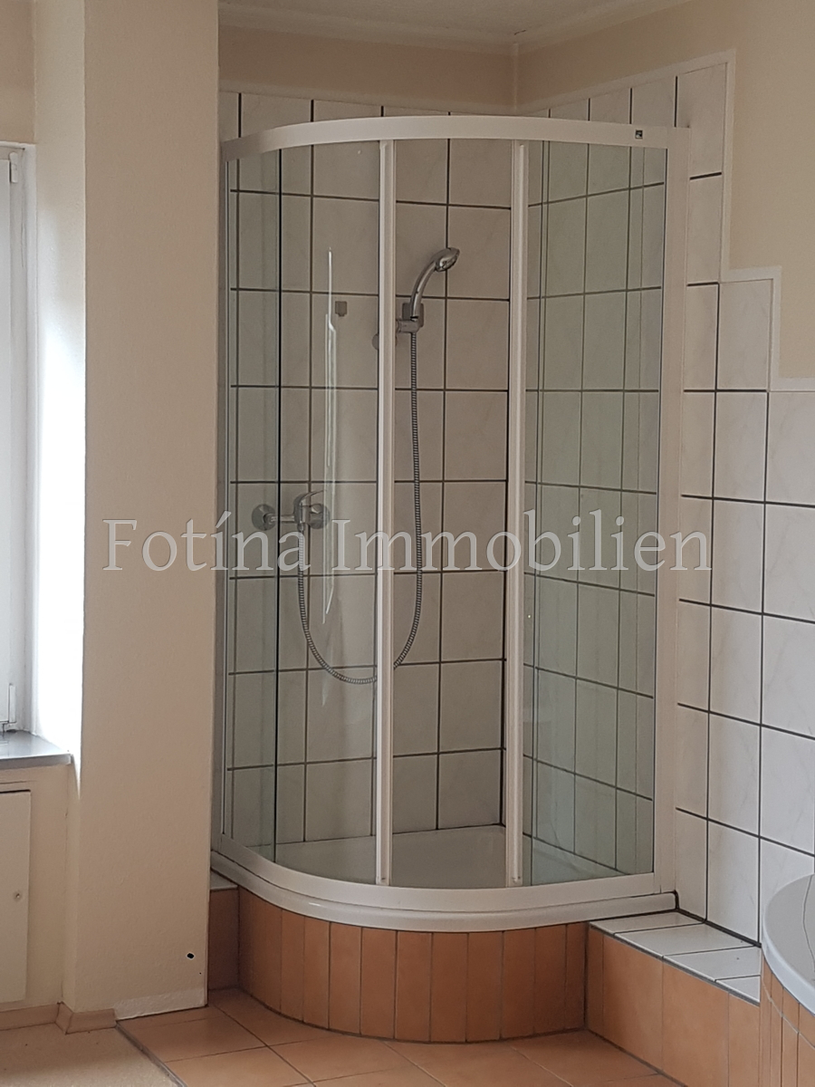 Duschkabine Mehrfamilienhaus M�nchengladbach