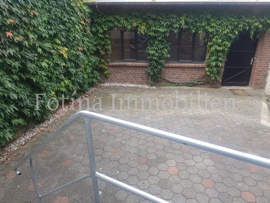 Innenhof Mehrfamilienhaus M�nchengladbach