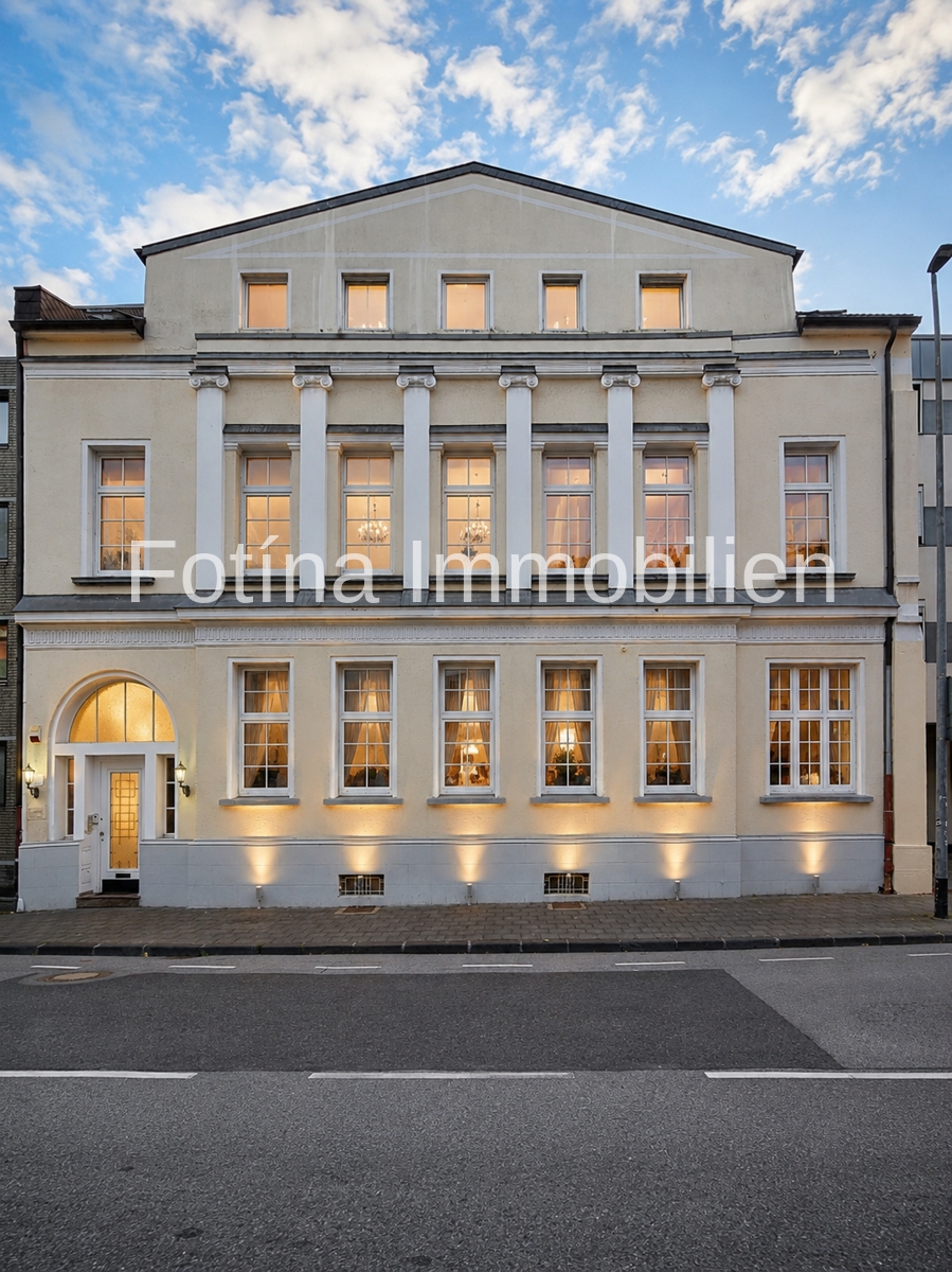 Vorderansicht Mehrfamilienhaus D�sseldorf