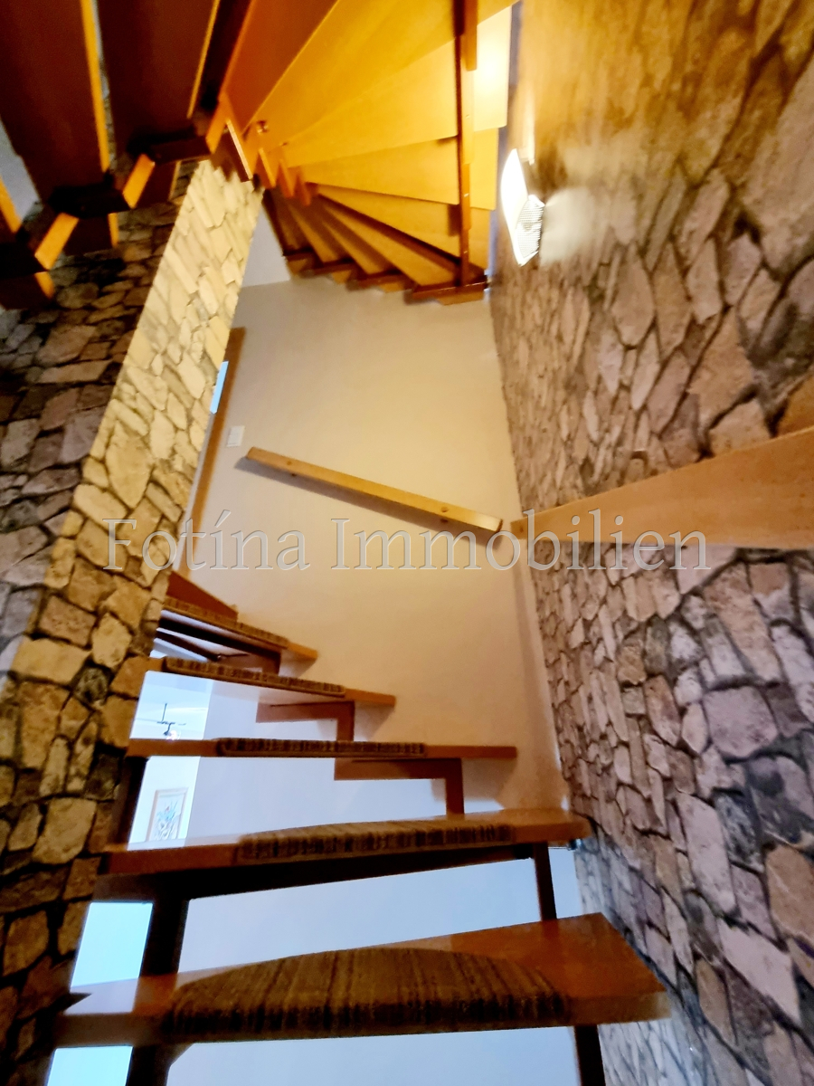 Innentreppe Reihenmittelhaus M�nchengladbach