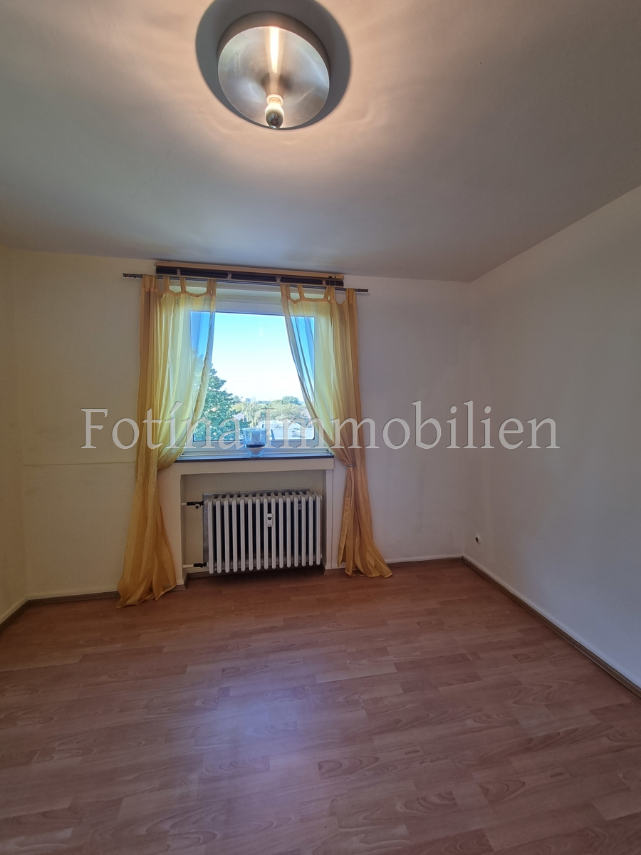 Kinderzimmer/B�ro Etagenwohnung M�nchengladbach