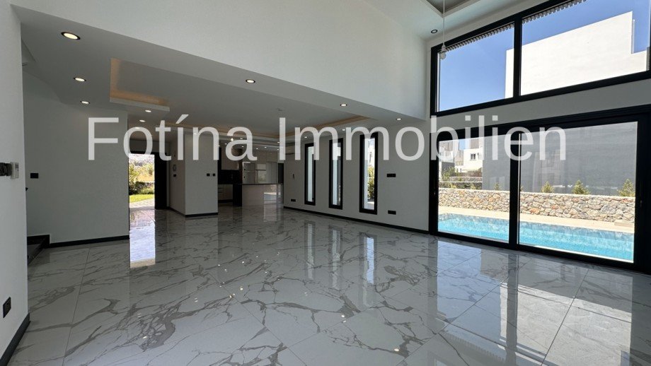  Villa Karsiyaka, Girne