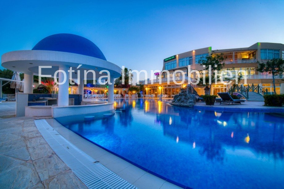  Etagenwohnung Bogaz, Long Beach