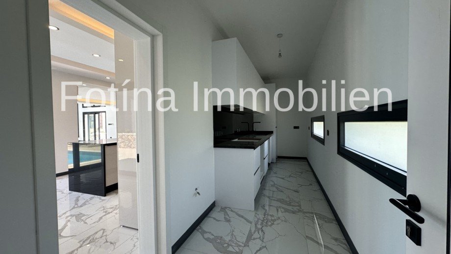  Villa Karsiyaka, Girne